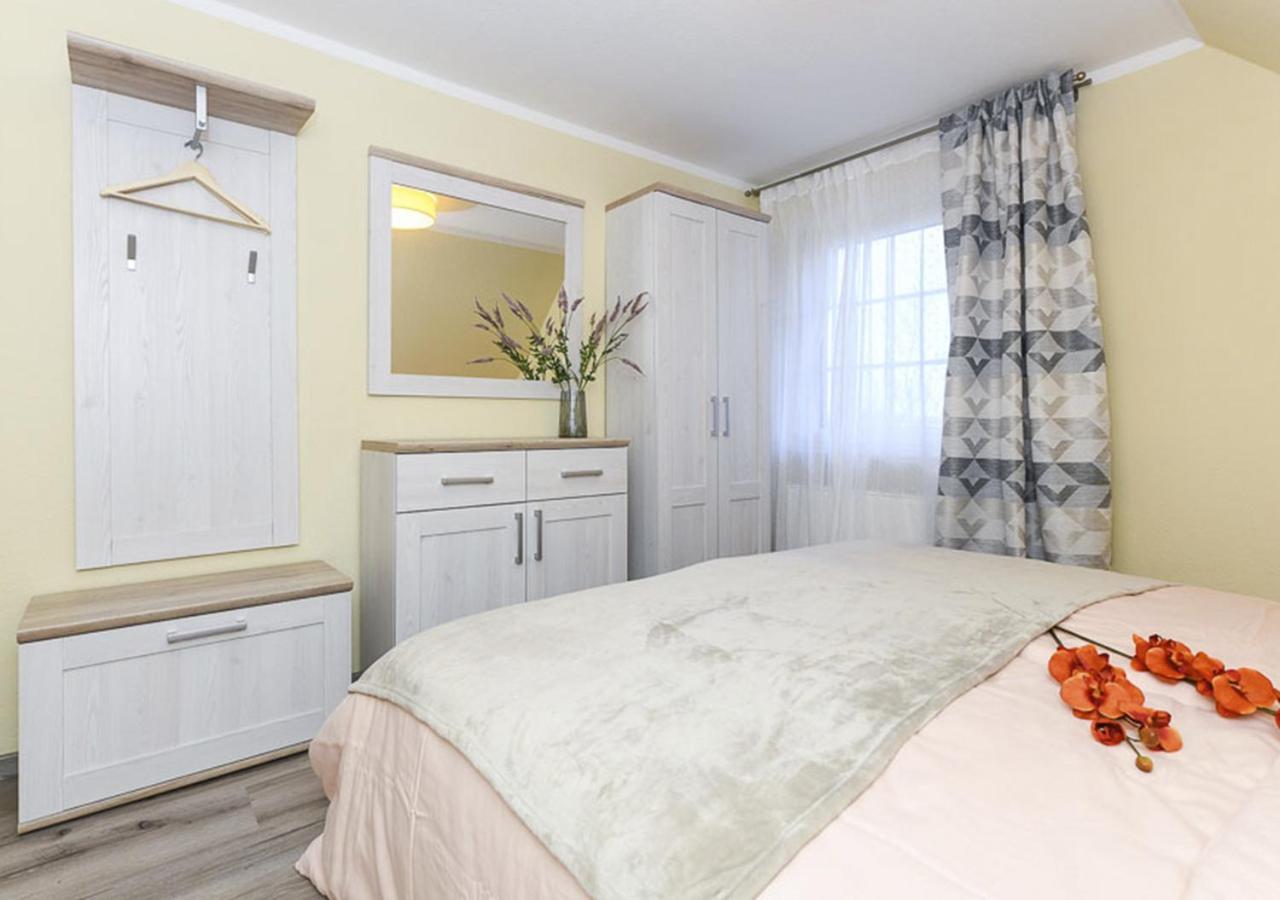 Ferienwohnung Torens-Nordsee -Apartments 2 Neuharlingersiel Exteriör bild